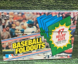 1983 Topps Baseball Fold Outs 17 photos Sealed