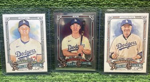 Los Angeles Dodgers lot SHOHEI OHTANI, HYESEONG KIM, BRYAN CRANSTON Alan Ginter 2025