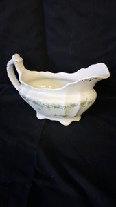 vintage gravey boat