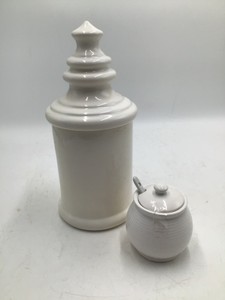 Ginger jar and honey jar