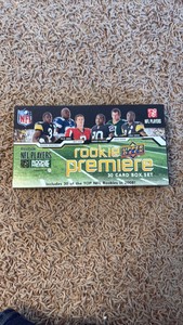 2008 Upper Deck Rookie Premiere Box Set, 30 Rookie Cards Matt Ryan and Joe Flacco