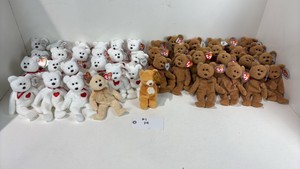 Lot of Ty Beanie Babies bears wtags