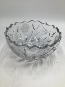 Vintage Crystal Etched Bowl  Floral & Swallow Design, Scalloped Rim