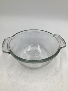 Vintage Pyrex Ovenware Casserole Bowl with Handles