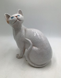 Vintage White Ceramic Siamese Cat Figurine Blue Eyes Looking Up #533 Italy