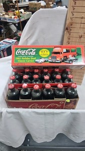 Vintage Coke Bottles with 2001 Holiday Dual Classic Carrier