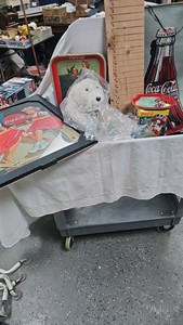 Coca Cola Picture, trays, action bank, stuffie