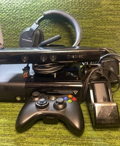 Xbox 360 with Two Controller, Headset, 360 Camera set up, Turtle Beach Headphones, with 7 Games - It Works
