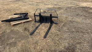Mini Skid Steer Pallet Fork Frame - LandHonor - 2026 - Unused - MPF-11-2000G