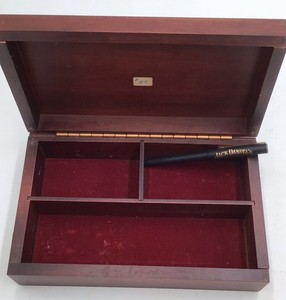 Vintage Jack Daniels Wooden Presentation Box with Old No. 7 Cigar Holder