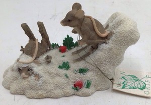 Vintage Dean Griff Figurine  Mice on Snowy Log
