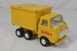 Vintage Tonka Delivery Truck