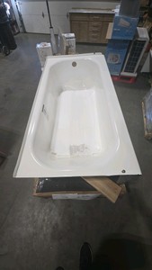 Bootz Industries Maui 60 in. x 30 in. Alcove Soaking Bathtub with Right Drain in White