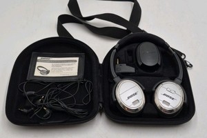 Vintage Bose QuietComfort 3 Noise-Cancelling Headphones  With Case and Accessories