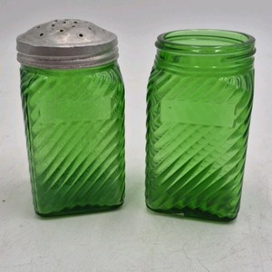 Vintage Green Depression Glass Salt and Pepper Shakers  Ribbed Diagonal Pattern