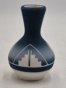 Vintage Sioux Pottery Vase  Narrow Neck Blue Gradient Skyline Design Signed