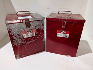 (2) Advance Quality Products Metal Paint Brush Keeper Boxes  Holds 10 Brushes Each  Locking Latch  Painter Storage