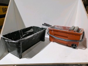 Contractor Paint Roller Buckets & Trays w Rollers & Extension Handles  Large Capacity Paint Tubs
