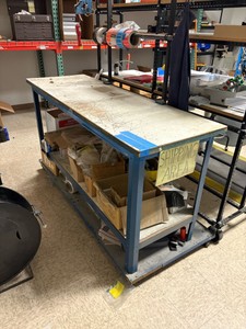 Rolling work bench