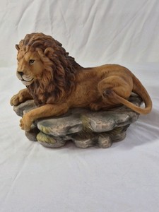 2000 Home Interiors Lions Pride Porcelain Figurine
