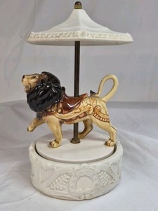Vintage Quon-Quon Music Box Dancer  Lion Carousel Figurine