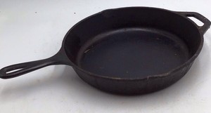 Lodge Cast Iron Skillet  8SK USA