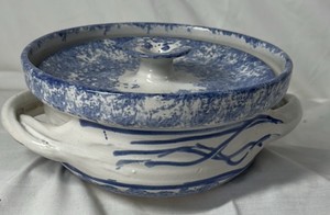 Vintage Blue and White Spongeware Covered Casserole  Handled