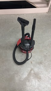 Used Untested Vacmaster VOM205P 2.5 Gallon 2 HP WetDry Corded Shop Vacuum