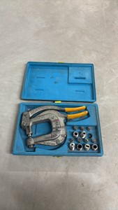 Roper Whitney Model XX Hand Punch with Case