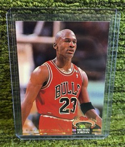 1992-93 Topps Stadium Club - Members Choice #210 Michael Jordan
