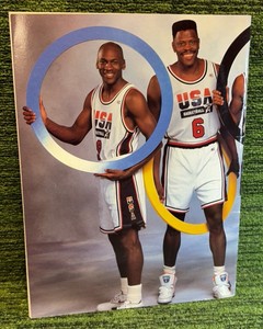 Beckett Basketball Card Monthly July 1992 Issue #24 Dream Team Olympic Team
