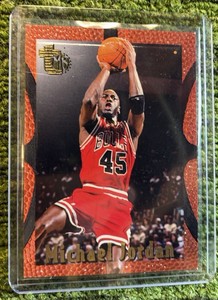 1994-95 Topps MB Embossed #121 Michael Jordan (NMMT) (HOF)  Chicago Bulls
