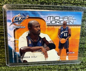2002 Fleer Exclusive Michael Jordan Members Only Card