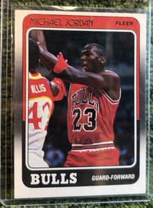 1988-89 Fleer Basketball Card # 17 Michael Jordan - Chicago Bulls (NM)