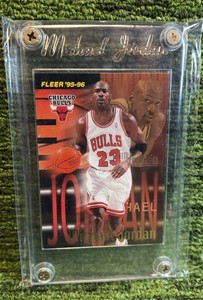 MICHAEL JORDAN 1995-96 FLEER WITH Michael Jordan SCREW CASE CHICAGO BULLS