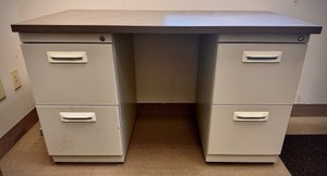 Desk 4-drawer