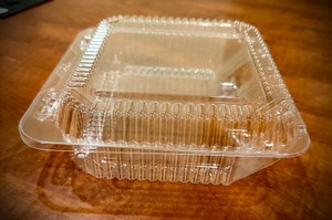 hinged takeaways