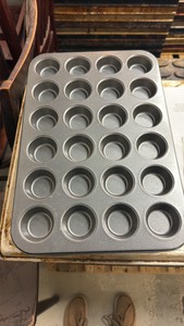 mini muffin pan