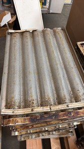 bread pan trays