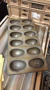 egg shape pans