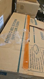 6 0z. clear hinge container