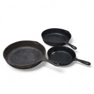 Cast Iron Skillet Lot - 3 Pans