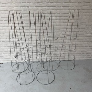 Tomato Cage Plant Cages