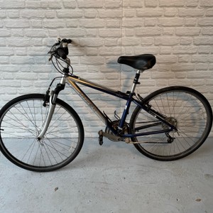 Trek 7100 hybrid bicycle