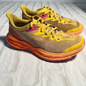 Hoka Speedgoat 5 womens SZ 8B trail-running shoes