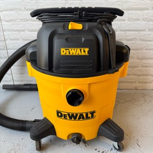 Dewalt Shop WetDry Vacuum
