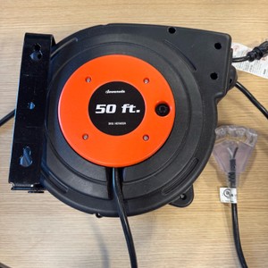 retractable extension cord