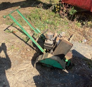 Garlock Power Roof Scraper with 5 hp Briggs & Stratton Motor