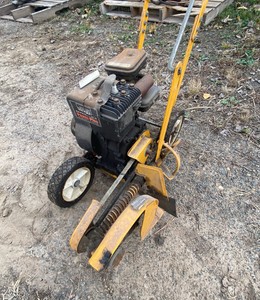 Montgomery Ward Edger with 3 hp Briggs & Stratton Motor