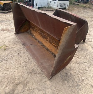7 John Deere Bucket